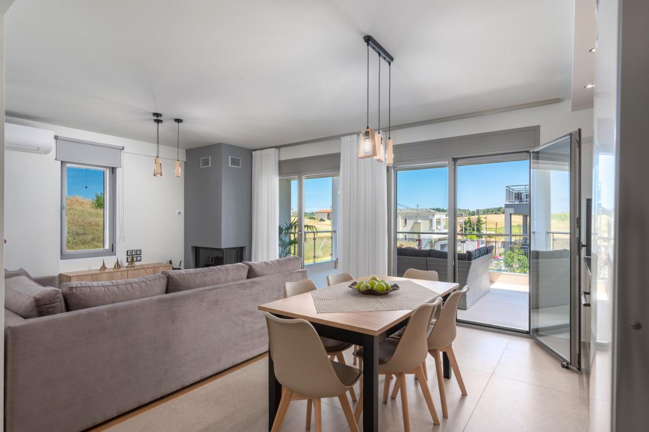 Sea Wind Luxury Apartments With Pool Kassandra Halkidikι เนอาโฟเกีย ภายนอก รูปภาพ